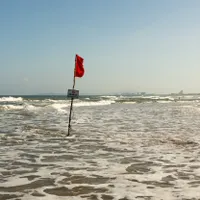 Alerta la Costinești. Încă 2 turiști au dispărut în apele mării după ce au ignorat steagul roșu/FOTO: Profimedia