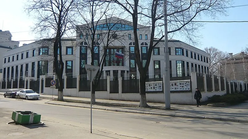 Ambasada Rusiei la Chişinău, 28 de antene - Foto: Wikimedia/Justin Forest/CC BY 2.0