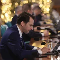 Sebastian Burduja îl acuză pe Călin Georgescu. "Vrea să devenim dependenți de ruși!" - Foto: INQUAM PHOTOS/George Călin