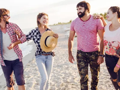 Turiști pe litoral - Foto: Freepik (rol ilustrativ)