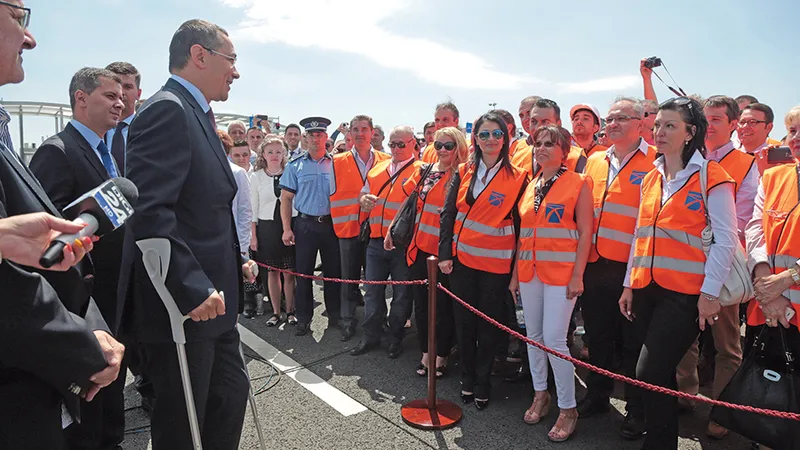 MINCIUNI Victor Ponta a promis că se retrage din politică dacă nu va termina autostrada spre munți - Foto: INQUAM PHOTOS/ Virgil Simionescu