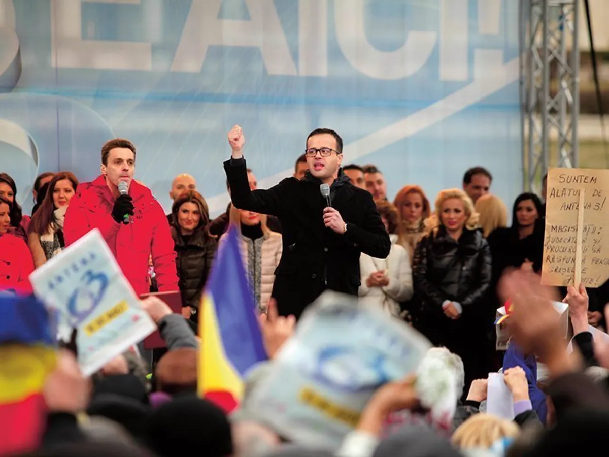 SIMBOL Mihai Gâdea nu este numai port-drapelul postului Antena 3, ci și directorul Antena 3 SA, firma care ia bani publici - Foto: Inquam Photos/ George Călin