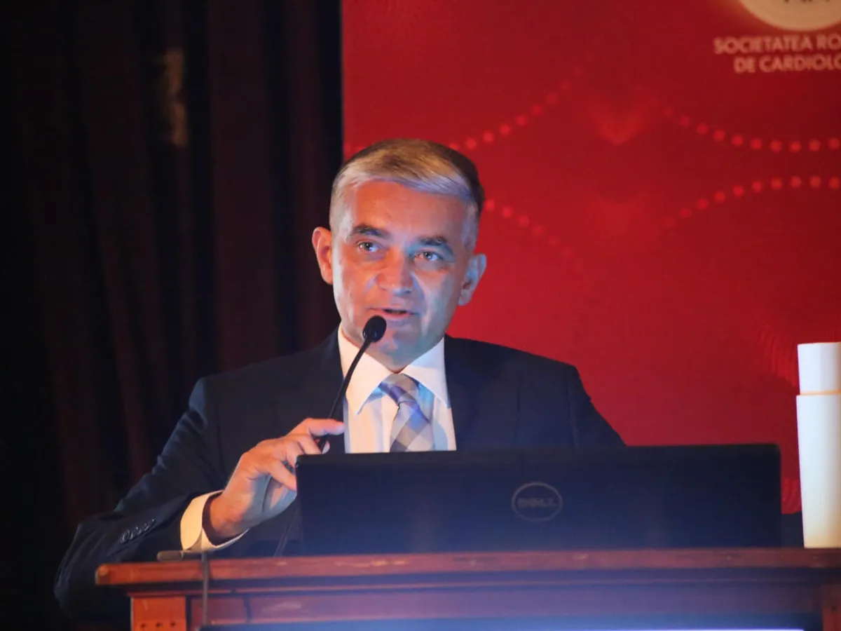 Primarul Ora;ului Sinaia s-a întors în funcție - Foto: Facebook/Vlad Oprea