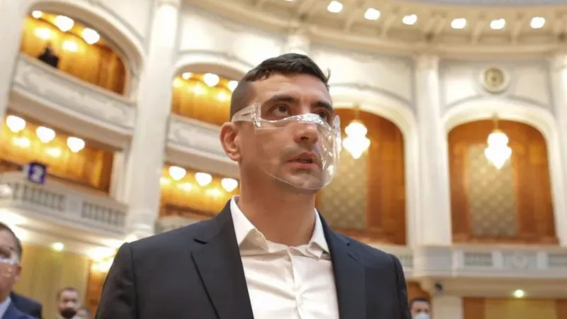 George Simion se ia de Cioloș pe Facebook: „Cine crezi că te votează”/ Foto: Inquam Photos / Octav Ganea