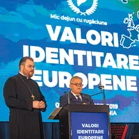 Pr. Ionuț Mavrichi (stânga), la ultima ediție a Micului Dejun cu Rugăciune