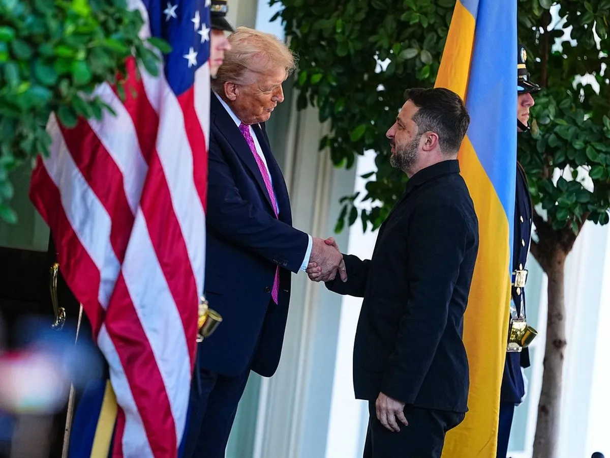 Președintele Donald Trump îl întâmpină pe președintele Ucrainei, Volodimir Zelenski, la Casa Albă - Foto: Profimedia Images