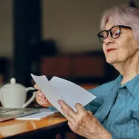 Ministrul Muncii anunță cum ieși la pensie mai repede. Doar anumiți pensionari pot depune actele Foto: Freepik (fotografie cu caracter ilustrativ)