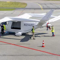 Avionul electric Alia CX 300, în versiunea cargo, vizitează Copenhaga - Foto: Profimedia Images