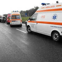 Accident teribil pe DN 2. Două persoane au fost rănite după ce un TIR a lovit din plin 3 mașini - FOTO: Facebook/Infotrafic