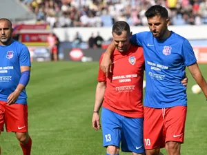 FOTO De pe șantier în Anglia, pe terenul de fotbal în România: ”Bun și în formă”