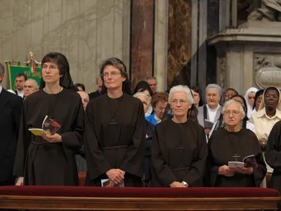 Sora franciscană Raffaella Petrini, prima femeie numită la conducerea guvernatoratului Vaticanului. / Foto: agerpres.ro