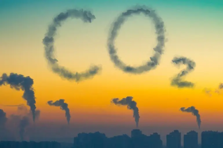 Uniunea Europeană va institui „în trei ani” o taxă vamală pe CO2. / Foto: editiaverde.ro