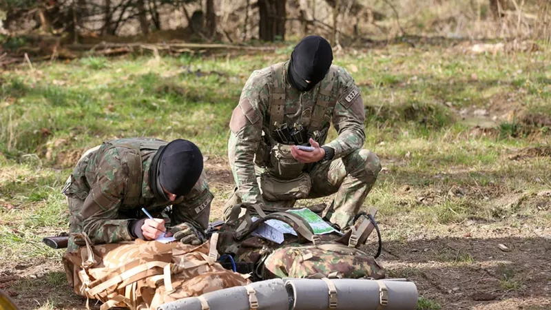 Ce salarii infime iau militarii români care își riscă viața învățând să folosească drone de război? foto: Facebook/MAPN