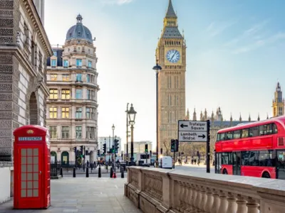 Românii care merg în Marea Britanie au nevoie de un nou document de la anul. Cât costă și cum se obține ETA