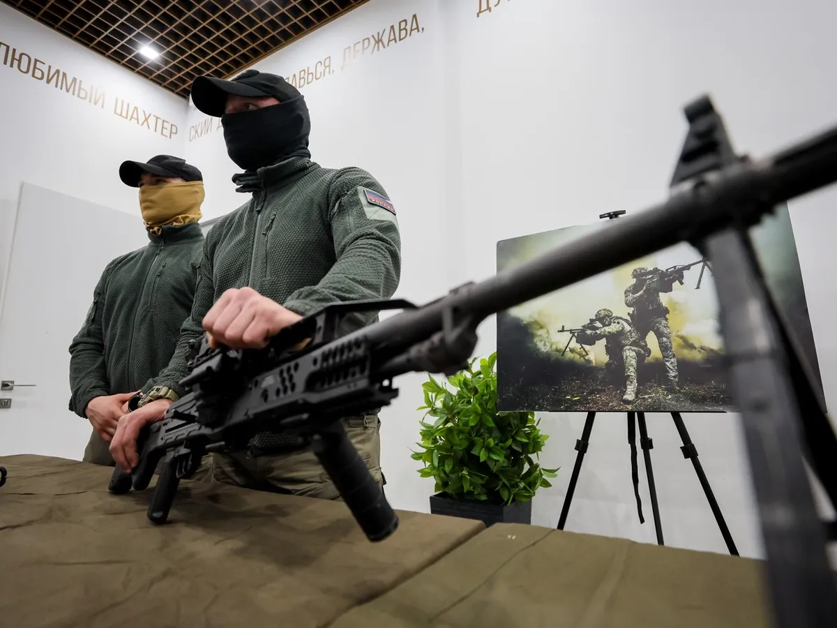 Rusia: Un fost jurnalist care a colaborat cu Europa Liberă, arestat pentru trădare în beneficiul Ucrainei