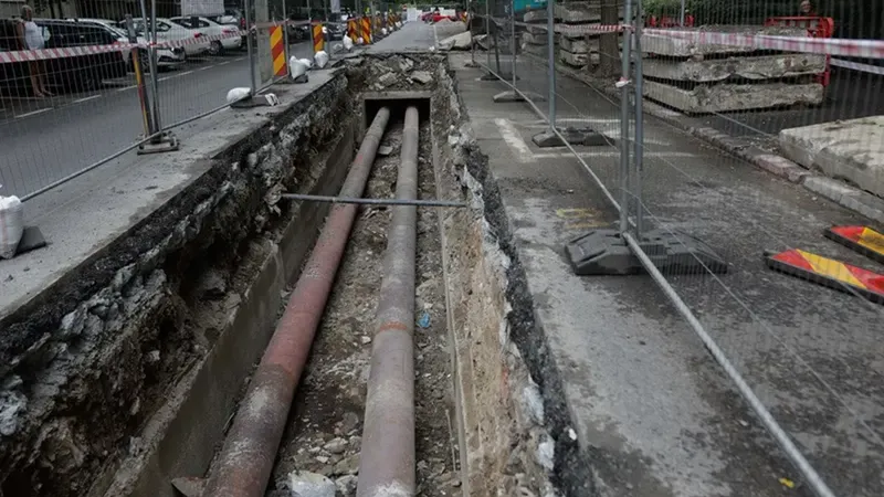 1.100 de blocuri din București, inclusiv de lux, fără apă caldă și căldură. Care sunt străzile - Foto: INQUAM PHOTOS / George Călin