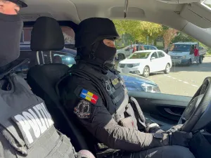 Polițist reținut pentru trafic de droguri. Avea o cultură de canabis. Cu cât vindea gramul? - Foto: facebook (rol ilustrativ)