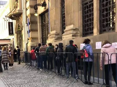 Moldovenii au votat în număr mare și la București. Foto RFI