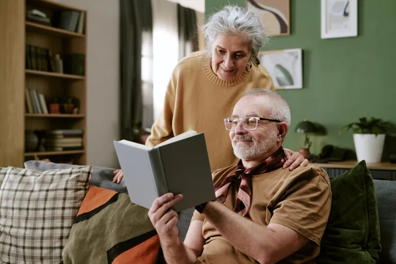 Pensionari, bucuroși la pensie - Foto: Freepik