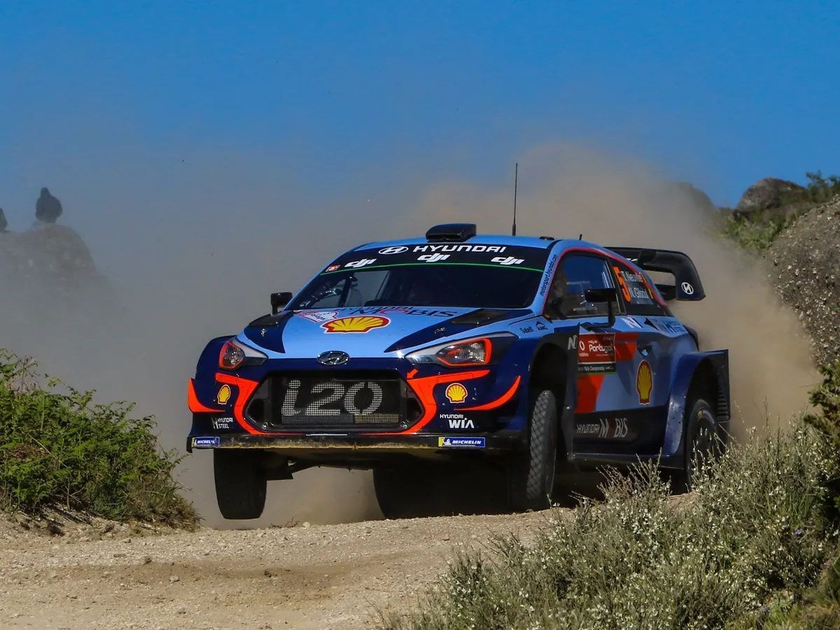 Thierry Neuville s-a impus în Raliul Portugaliei