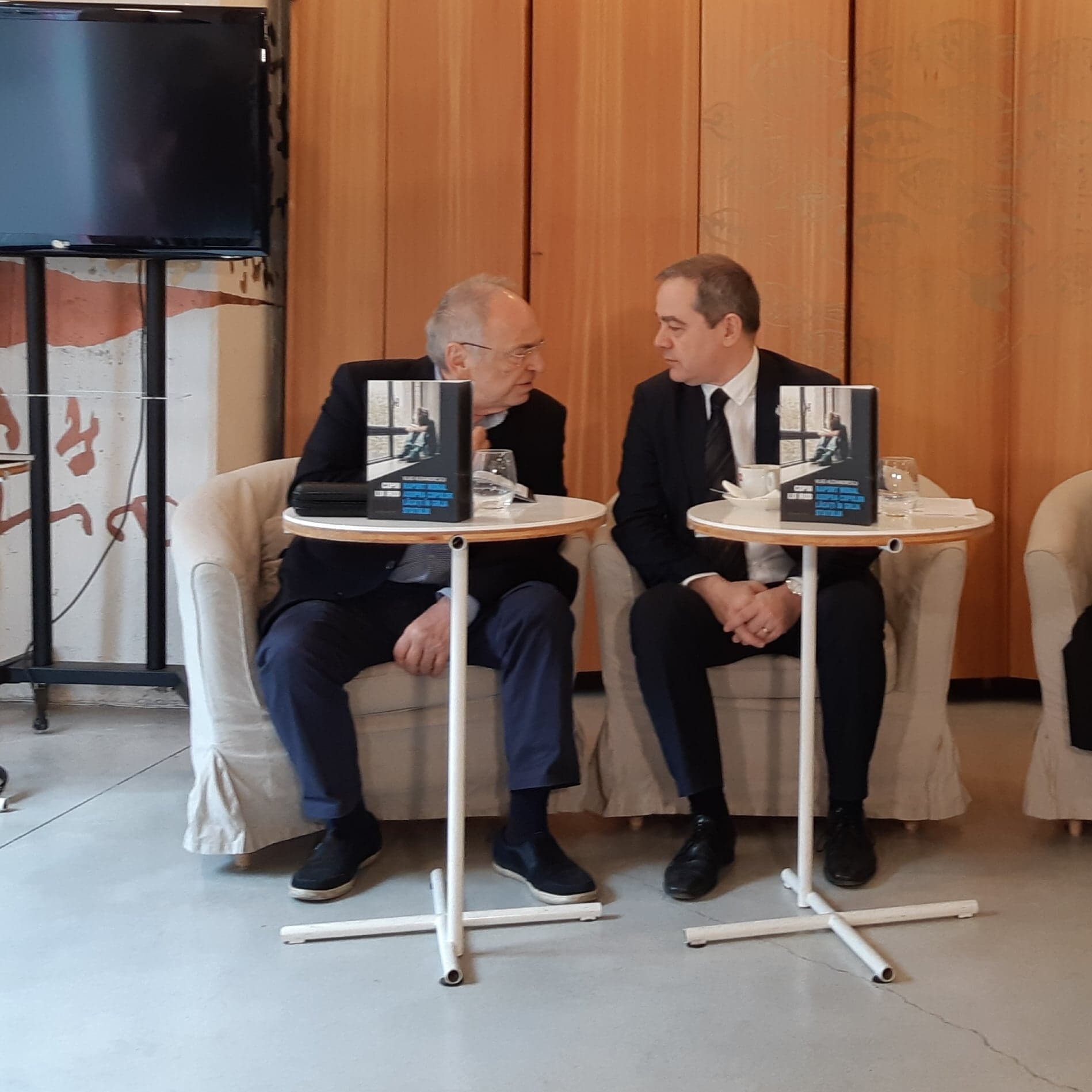 Gabriel Liiceanu și Vlad Alexandrescu, la lansarea raportului despre copiii aflați în grija statului. Foto: Newsweek România