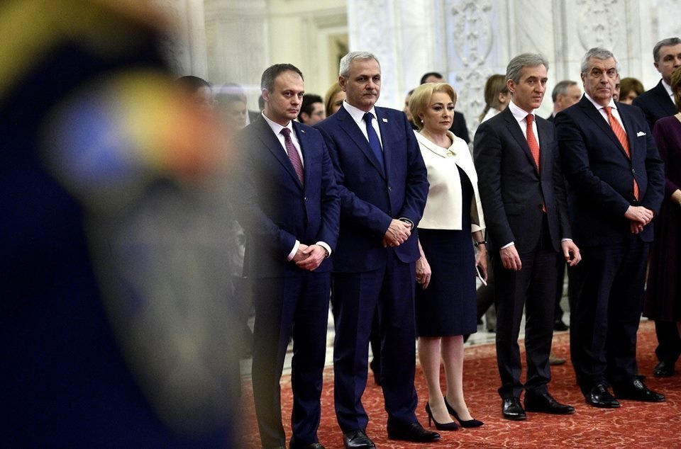 Dragnea și Dăncilă, fețe de înmormântare/FOTO: Facebook.com