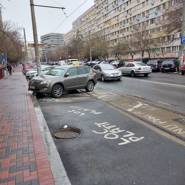 Parcările de reședință din București se scumpesc de 10 ori