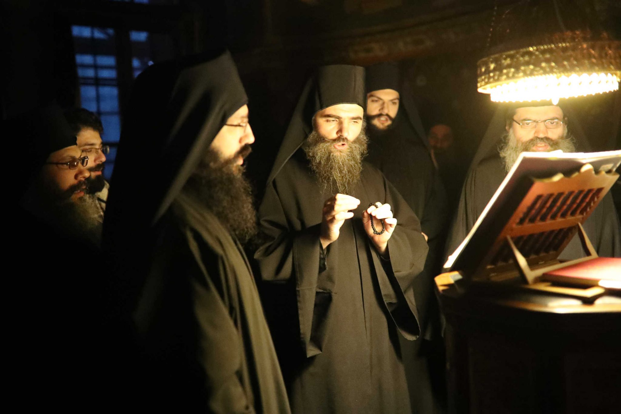 Peste 40 de călugări de pe Muntele Athos au murit de Covid-19 de la începutul pandemiei/FOTO: orthodoxtimes.com