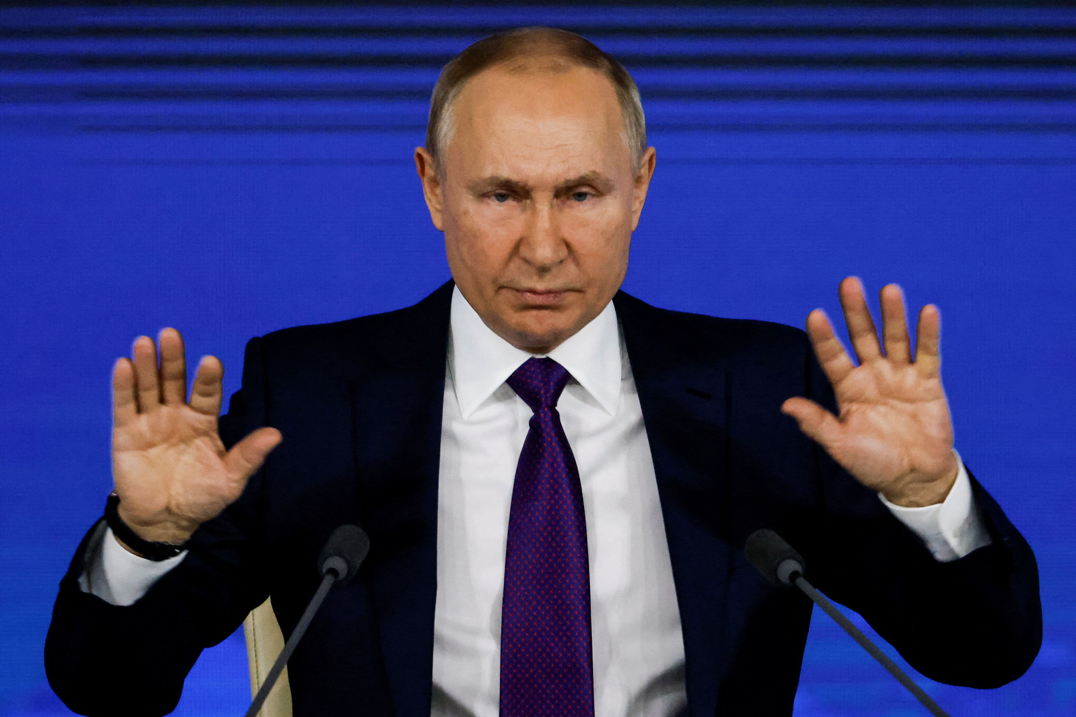 Un procent de 82% dintre americani crede că Putin este un criminal de război/foto: cnbc