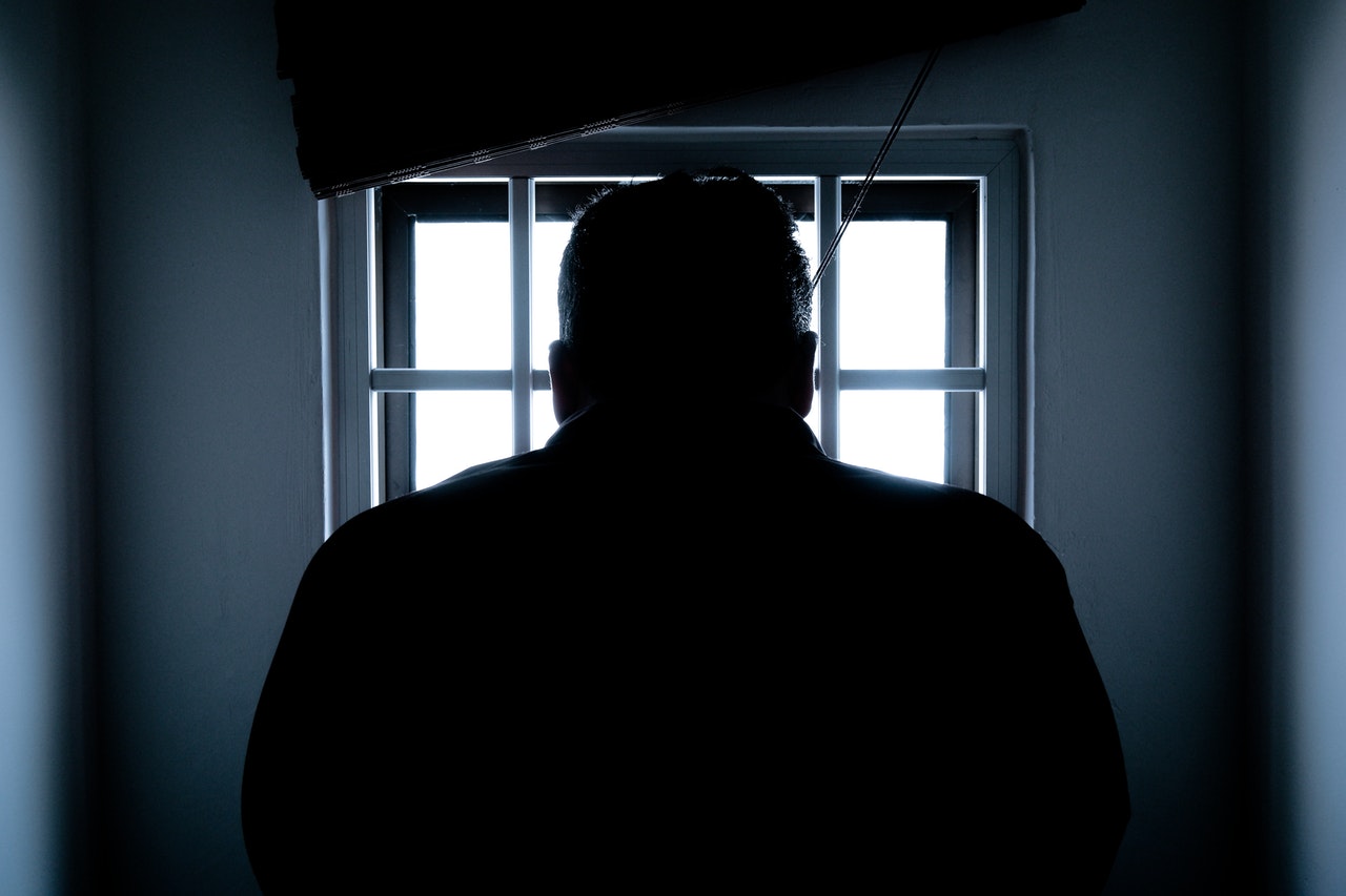 Tânăr proxenet, reținut reţinut pentru că a exploatat sexual două minore de 16 ani/FOTO: Pexels