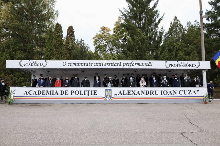 Foştii şefi ai Academiei de Poliţie "Alexandru Ioan Cuza", Adrian Iacob și Petrică Mihail Marcoci, au fost condamnaţi definitiv cu suspendare în dosarul şantajării jurnalistei Emilia Şercan. / Foto: Inquam Photos / Sabin Cirstoveanu