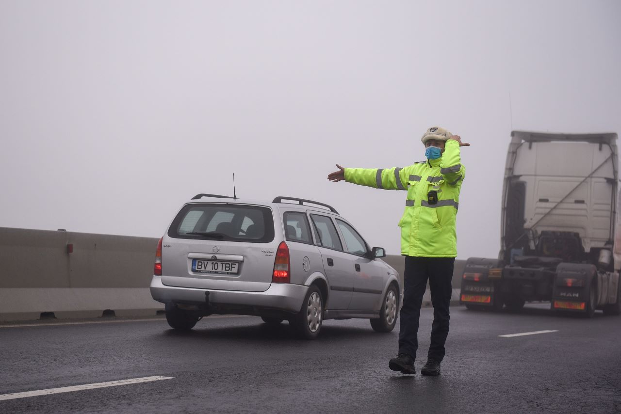 Accident grav pe A2 pe sensul de mers spre litoral. Șase mașini implicate și cel puțin 3 victime/FOTO: Inquam Photos / Alex Nicodim