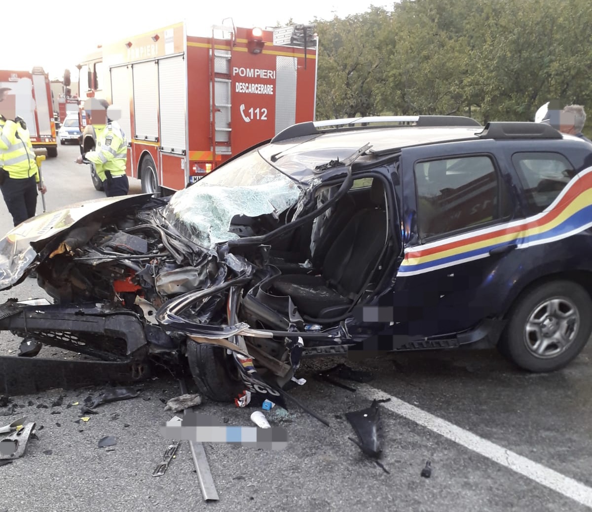 Un Duster a intrat frontal într-un TIR pe Dealul Negru. / Foto: infotraficromania.ro