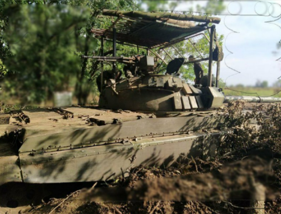 Tancurile T- 62 au în medie o vechime de aproximativ 50 de ani- Foto: Facebook