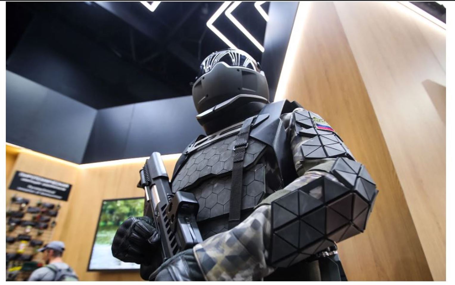 Putin își îmbracă soldații în armuri la anul/foto: military times