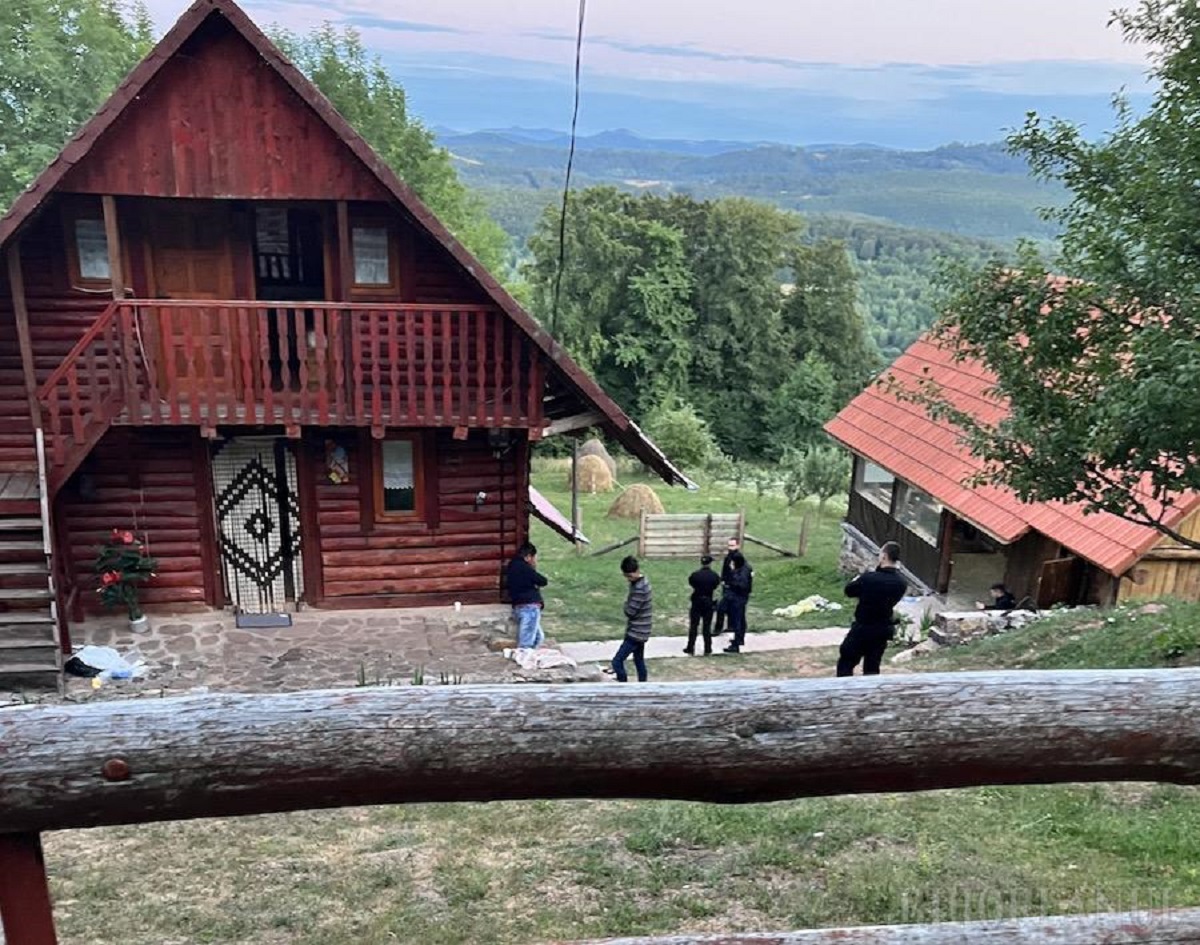 Doi columbieni cărăuși- chimiști și doi români scoteau cocaină din cafea la o cabană din Bihor Foto: ebihoreanul.ro