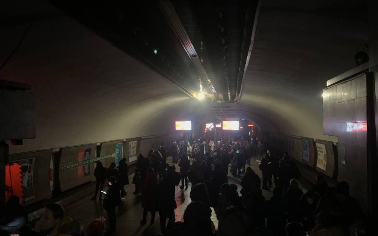 90% din Lviv a rămas fără curent electric după loviturile rusești, potrivit primarului - FOTO: twitter/TGTM_Ukraine