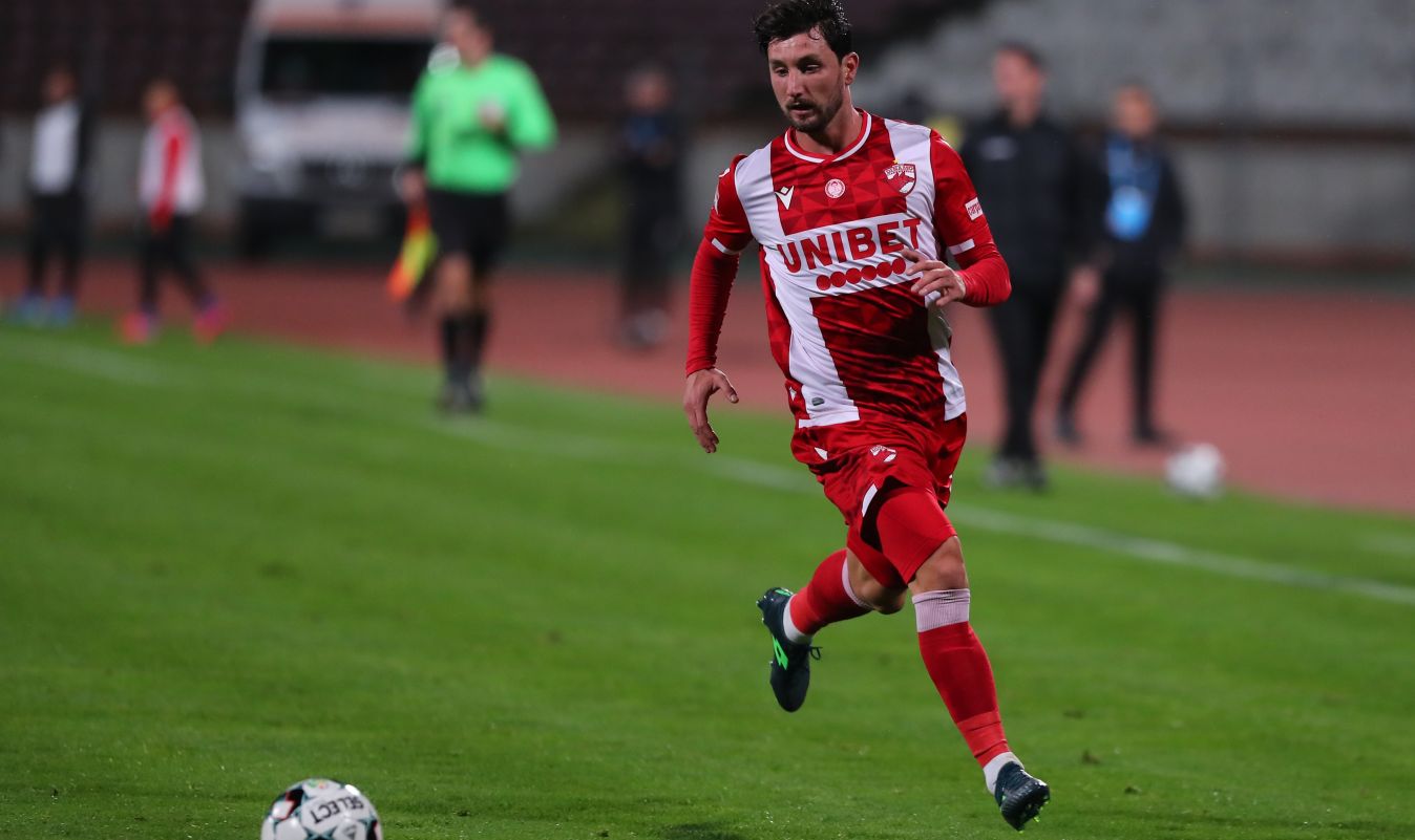 Spaniolul Borja Valle nu şi-a luat nici acum banii de la Dinamo. Aici, într-un meci din noiembrie 2020, cu FC Voluntari - Foto: Inquam Photos / Stefan Constantin