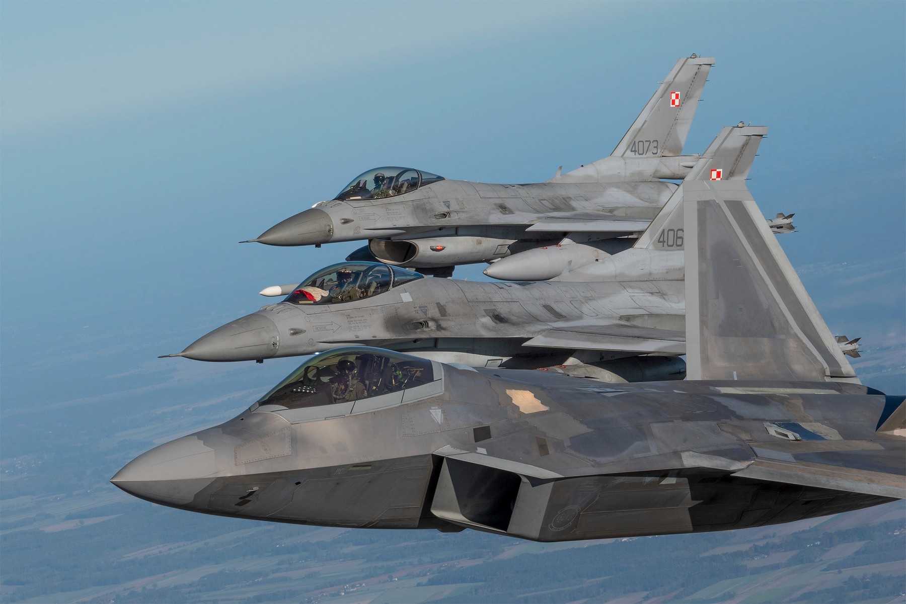 US Air Force F22 deasupra Poloniei-Foto: Profimedia Images