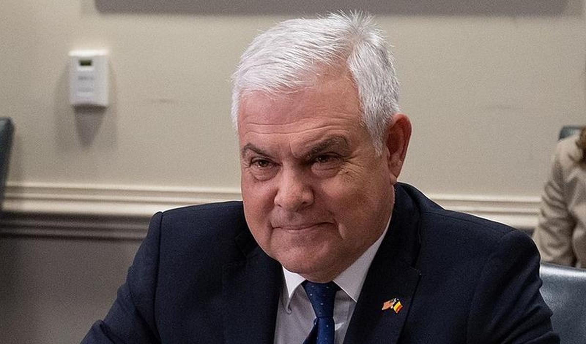 Angel Tîlvăr, ministrul Apărării - Foto: Wikipedia/CC BY 2.0