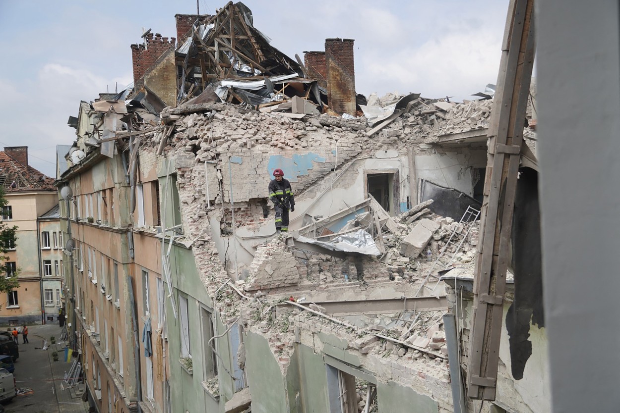 Clădire distrusă din Lviv - Foto: Profimedia Images