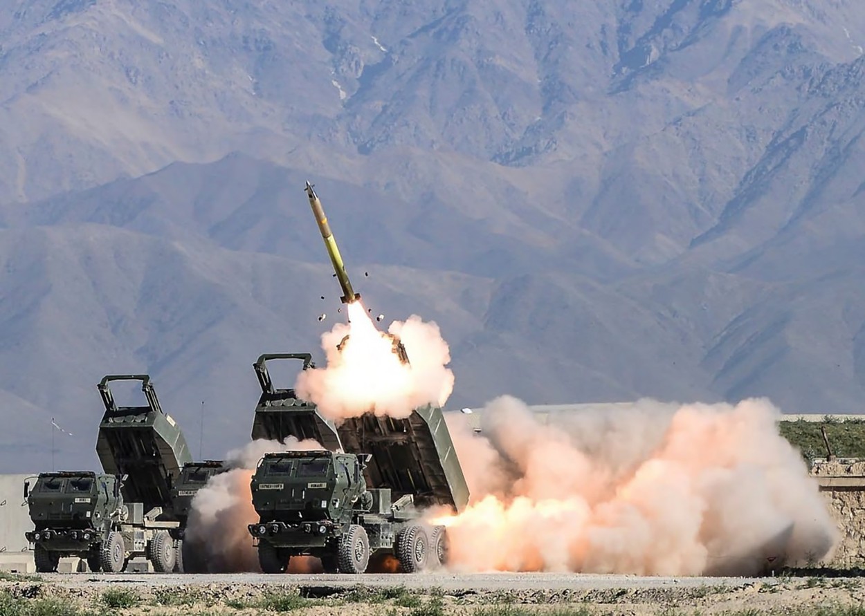 HIMARS în actiune - Foto: Profimedia Images