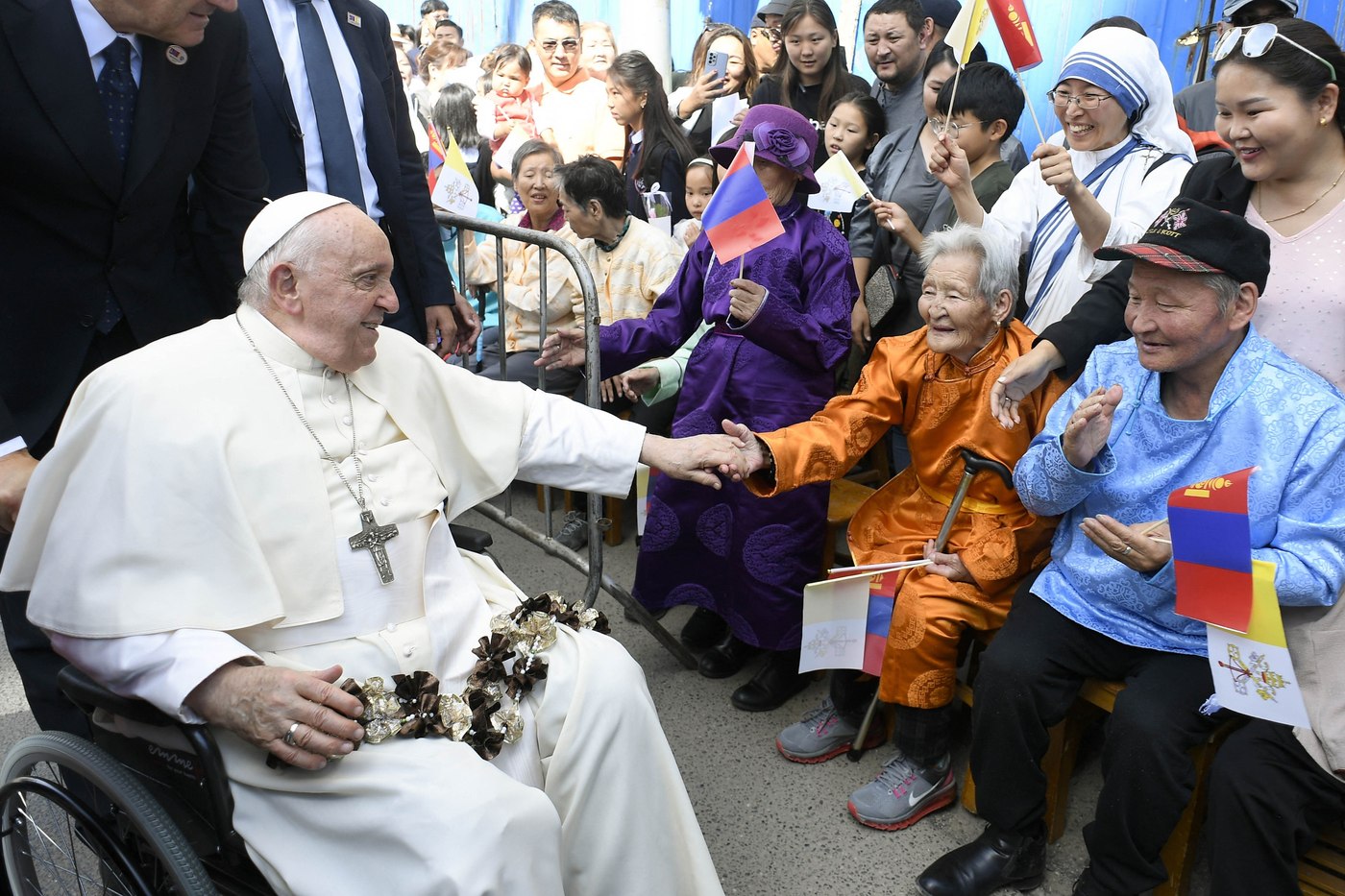 Papa Francisc e primul Suveran Pontif care vizitează Mongolia, o ţară majoritar budistă - Foto: Adevărul