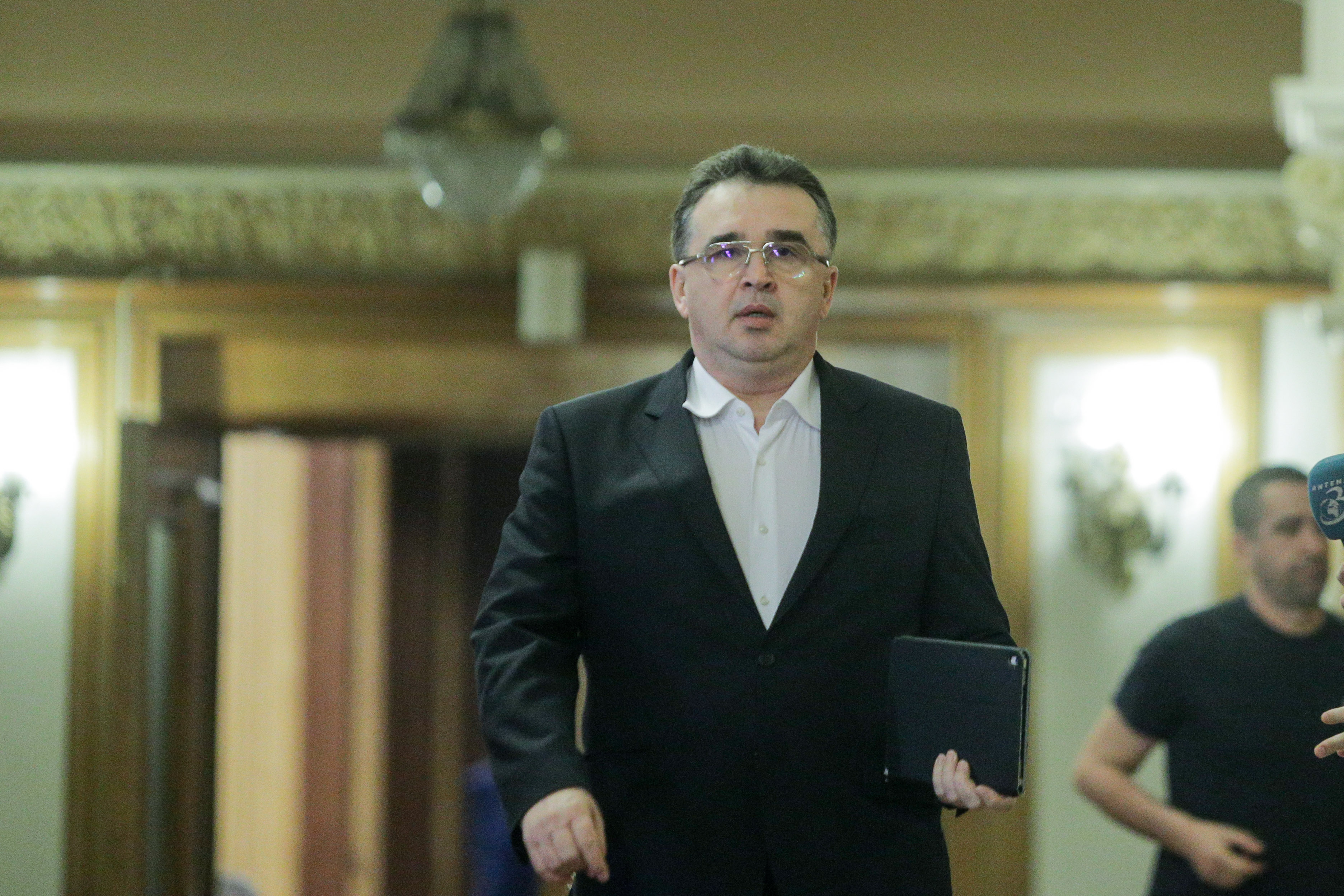 Oprișan a intrat în politică cu 35.000 € datorii - Foto: INQUAM PHOTOS / George Călin