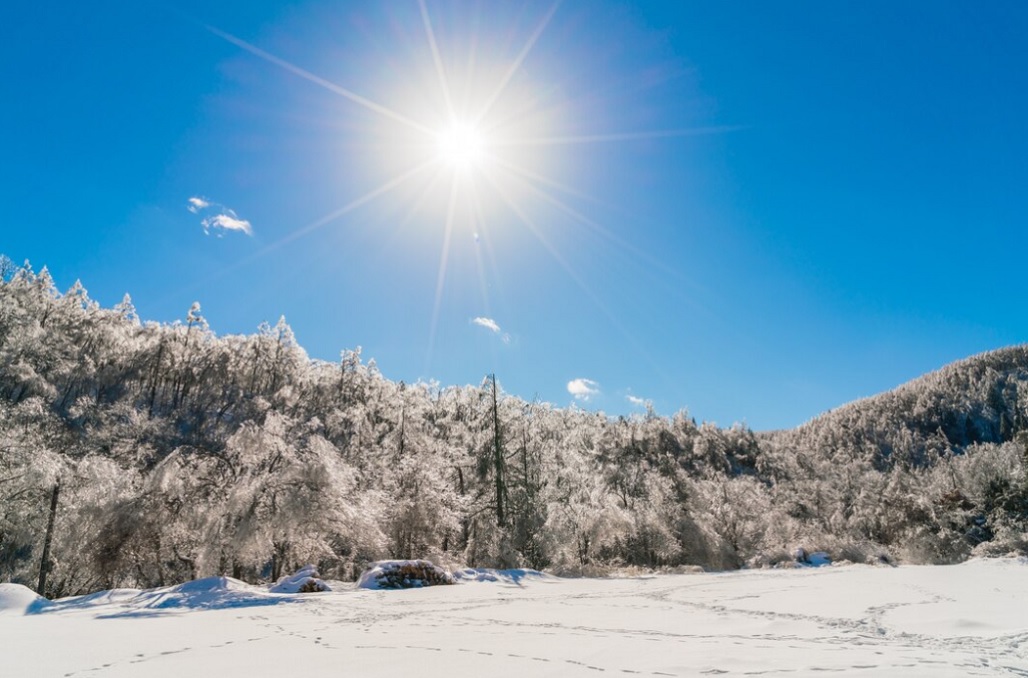Solstițiul de iarnă are loc pe 21 decembrie Foto: Freepik.com - rol ilustrativ