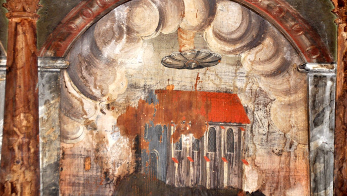 Misterul picturii murale dintr-o biserică din România: Înfățișează un OZN printre scenele religioase - Foto: Facebook