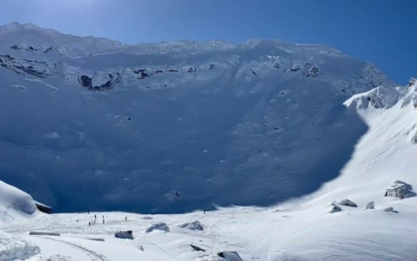Salvamontist mort în avalanșa de la Bâlea Lac. Se afla în timpul liber cu alți trei prieteni - Foto: Salvamont