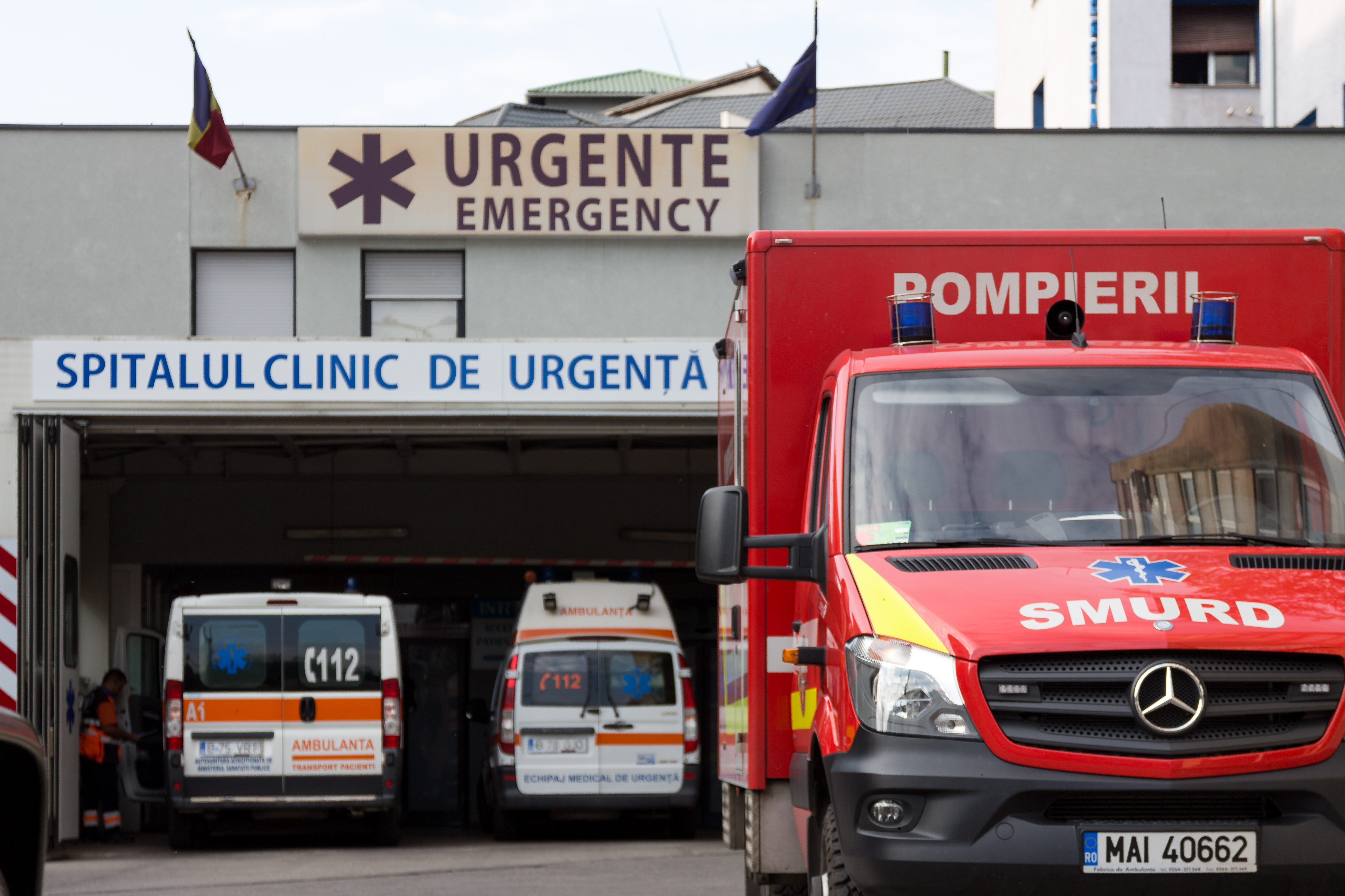 15% în plus la salarii în spitale unde medicul ia 25.000 lei, fochistul: 7.000, asistentata: 10.000 - Foto: INQUAM PHOTOS / Mircea Manole