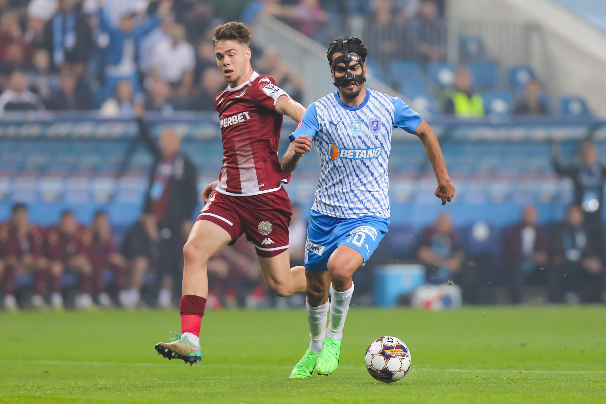 Universitatea Craiova a bătut Rapid, scor 2-1, în 10 oameni. Bergodi: Ne-am făcut harakiri - Foto: Facebook/Universitatea Craiova
