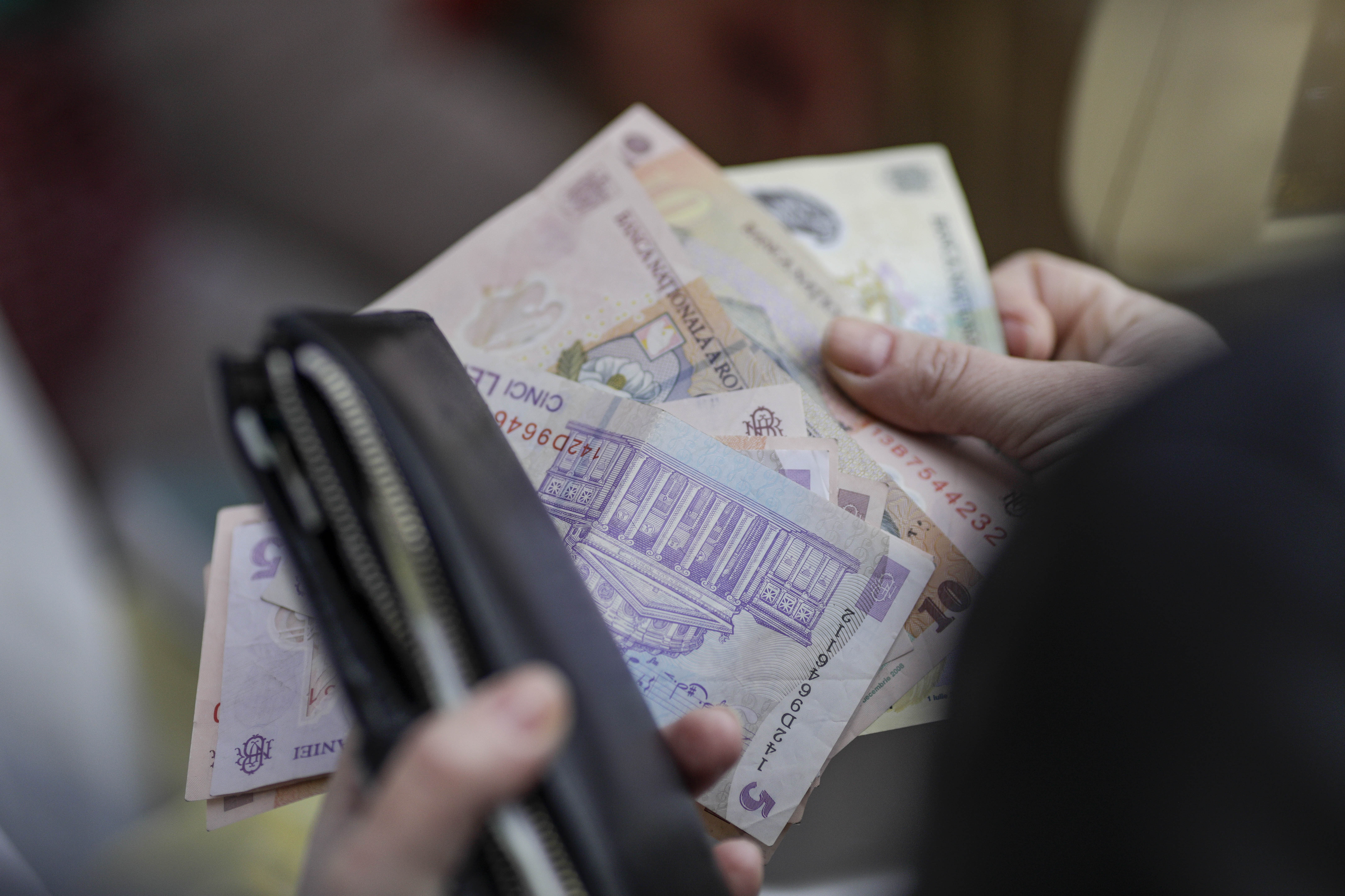 Care sunt categoriile de români care nu vor primi majorări la pensie? Care este motivul? - Foto: INQUM Photos/ Octav Ganea/ Imagine cu caracter ilustrativ